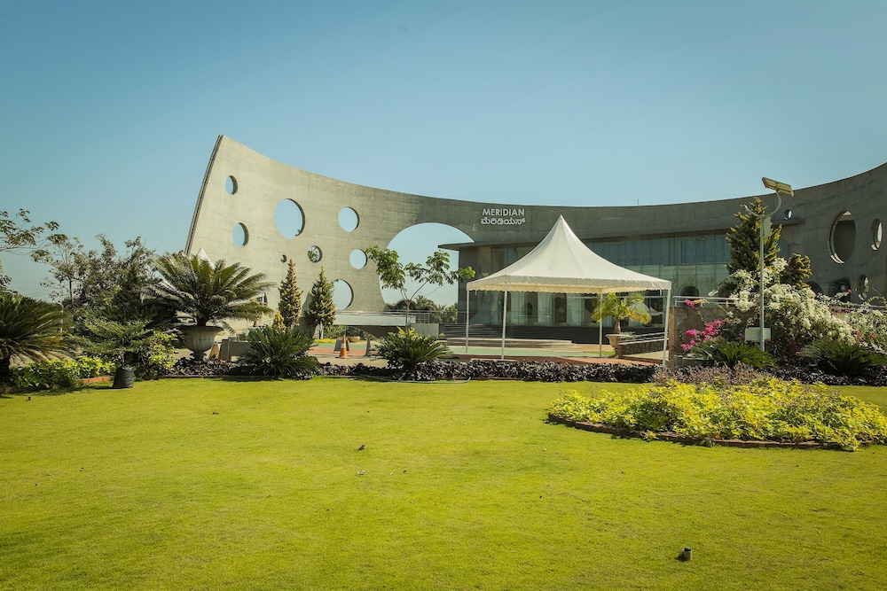 Meridian Bay Resort and Spa Kundapur 40/53