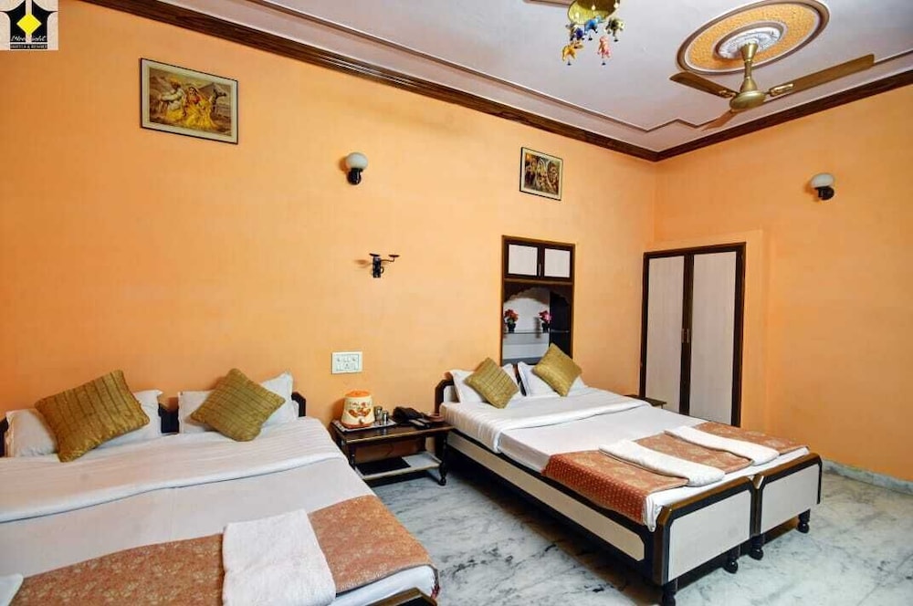 Hotel Jaisal Palace 11/42