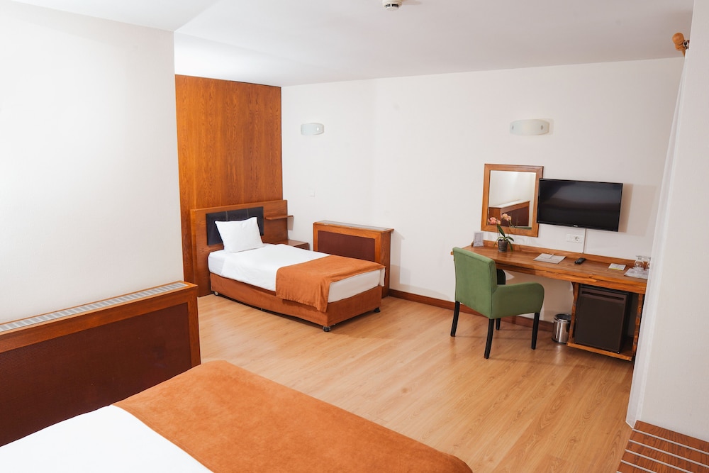 Adiamond Hotel 8/44