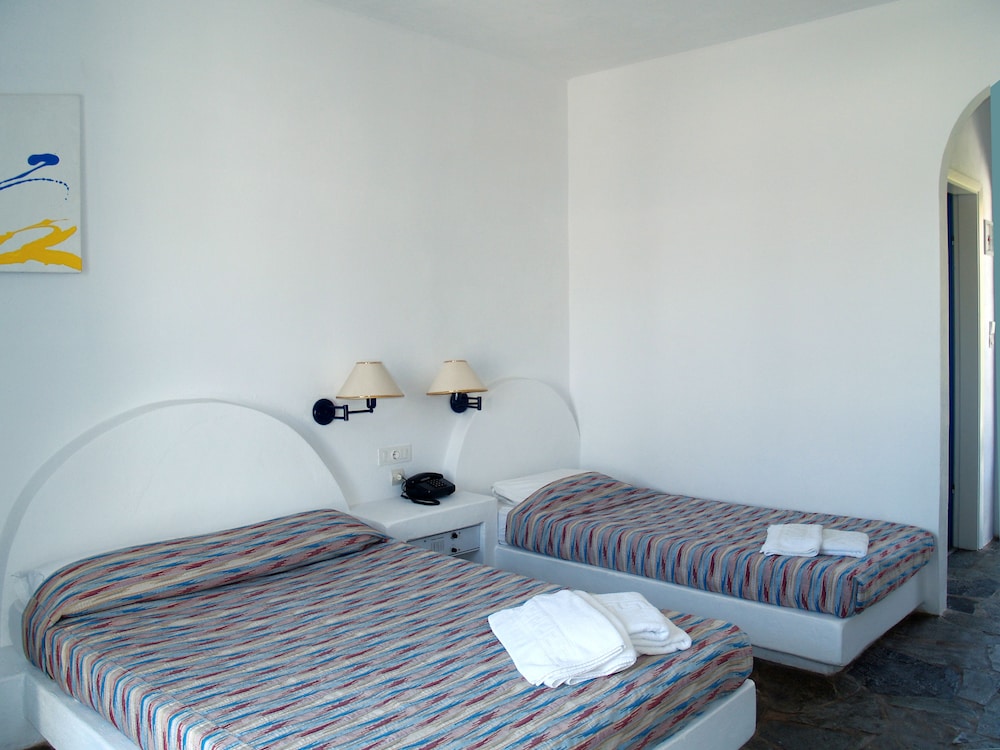 PATMOS PARADISE 11/36