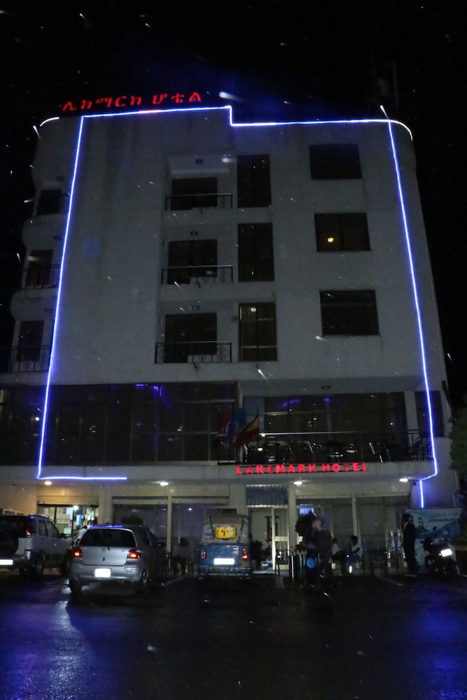 Lakemark Hotel 1/31