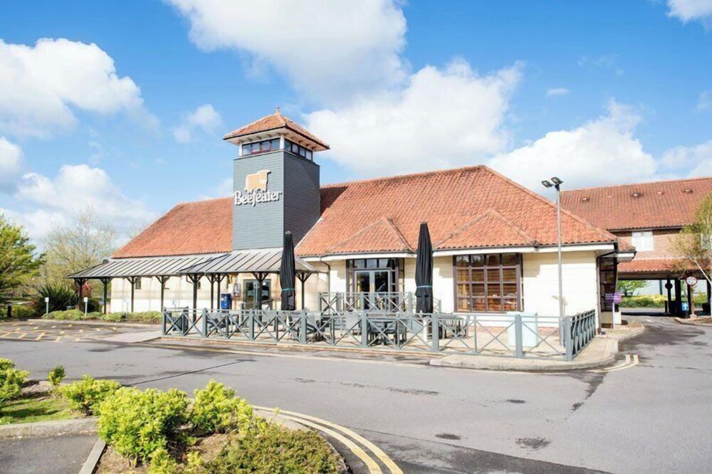 Premier Inn Swindon West 45/53