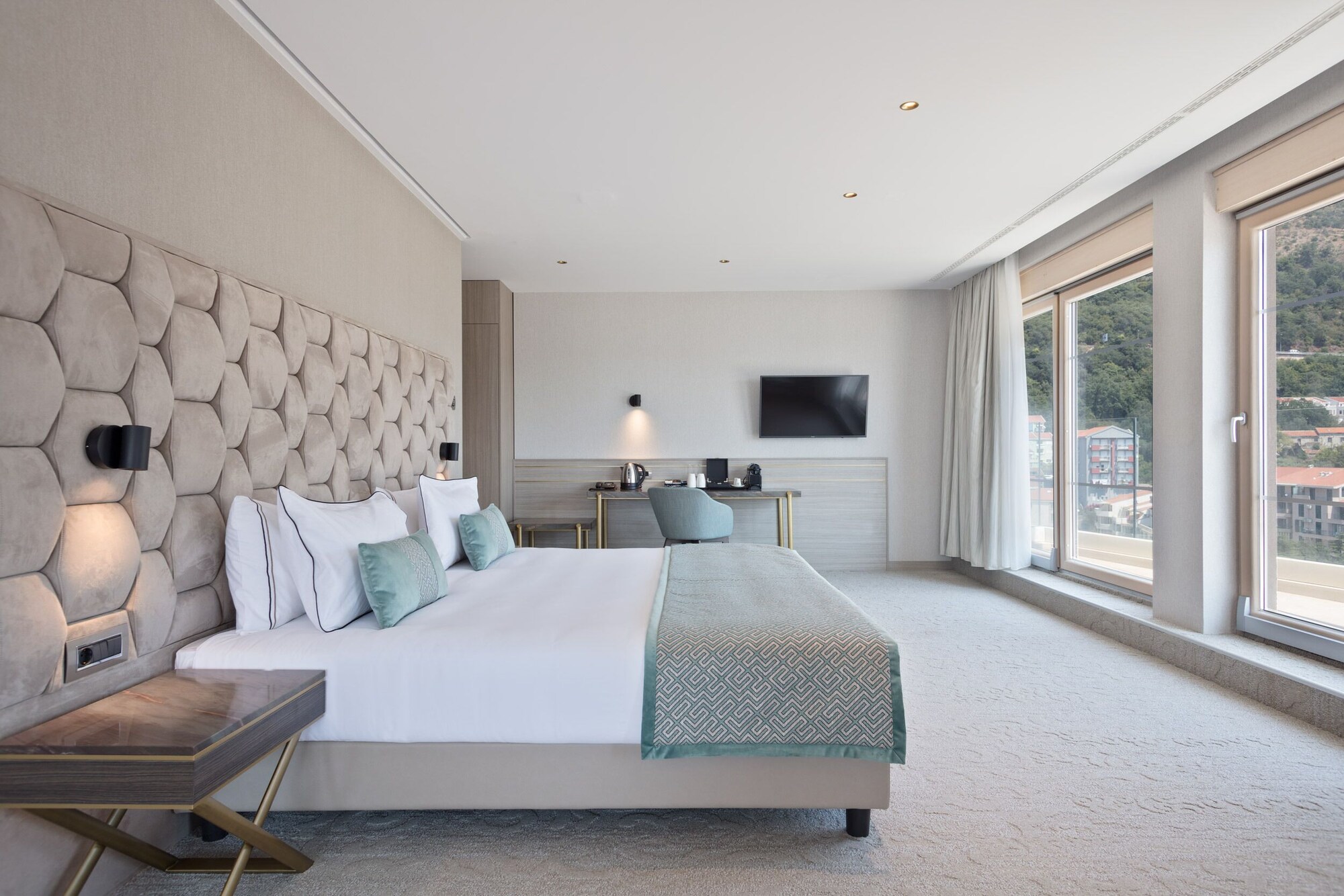 Master, Suite, King Bed, Hot Tub