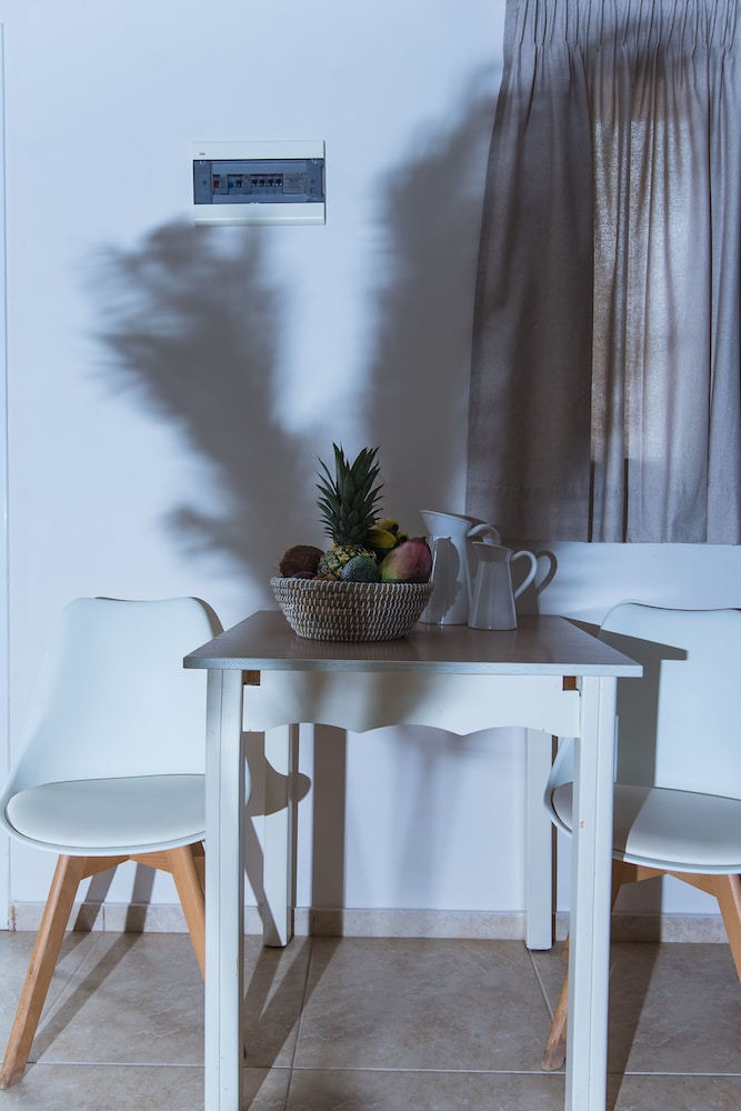 Le Palme Malia 10/50