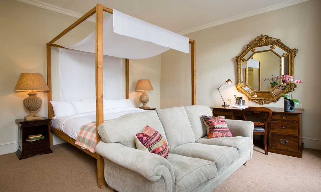 The Angel Hotel, Abergavenny 31/38