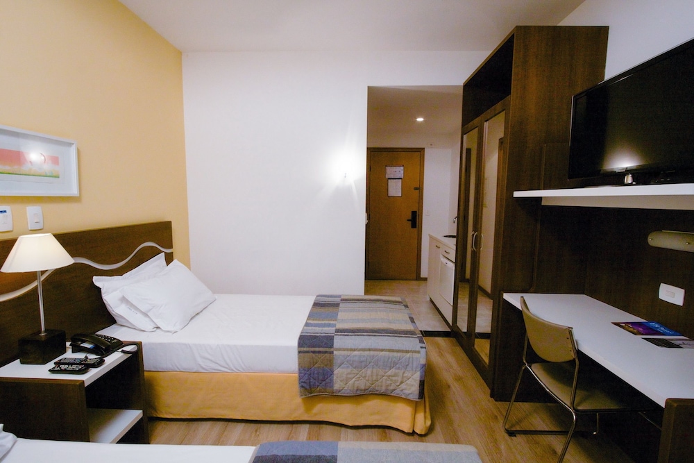 EXECUTIVE TWIN - 2 TWIN BEDS