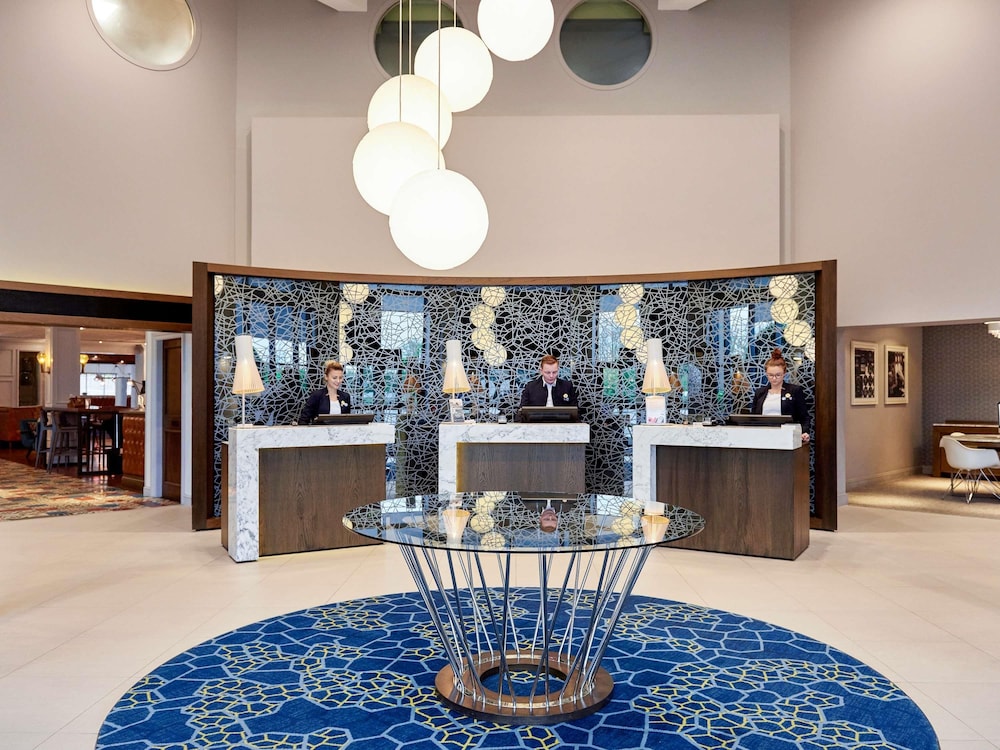 NOVOTEL LONDON STANSTED AIRPORT 2/69