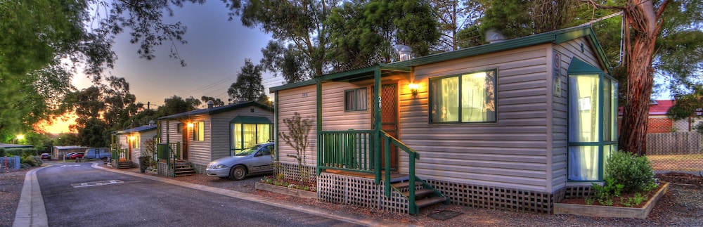 EUREKA STOCKADE HOLIDAY PARK 1/80