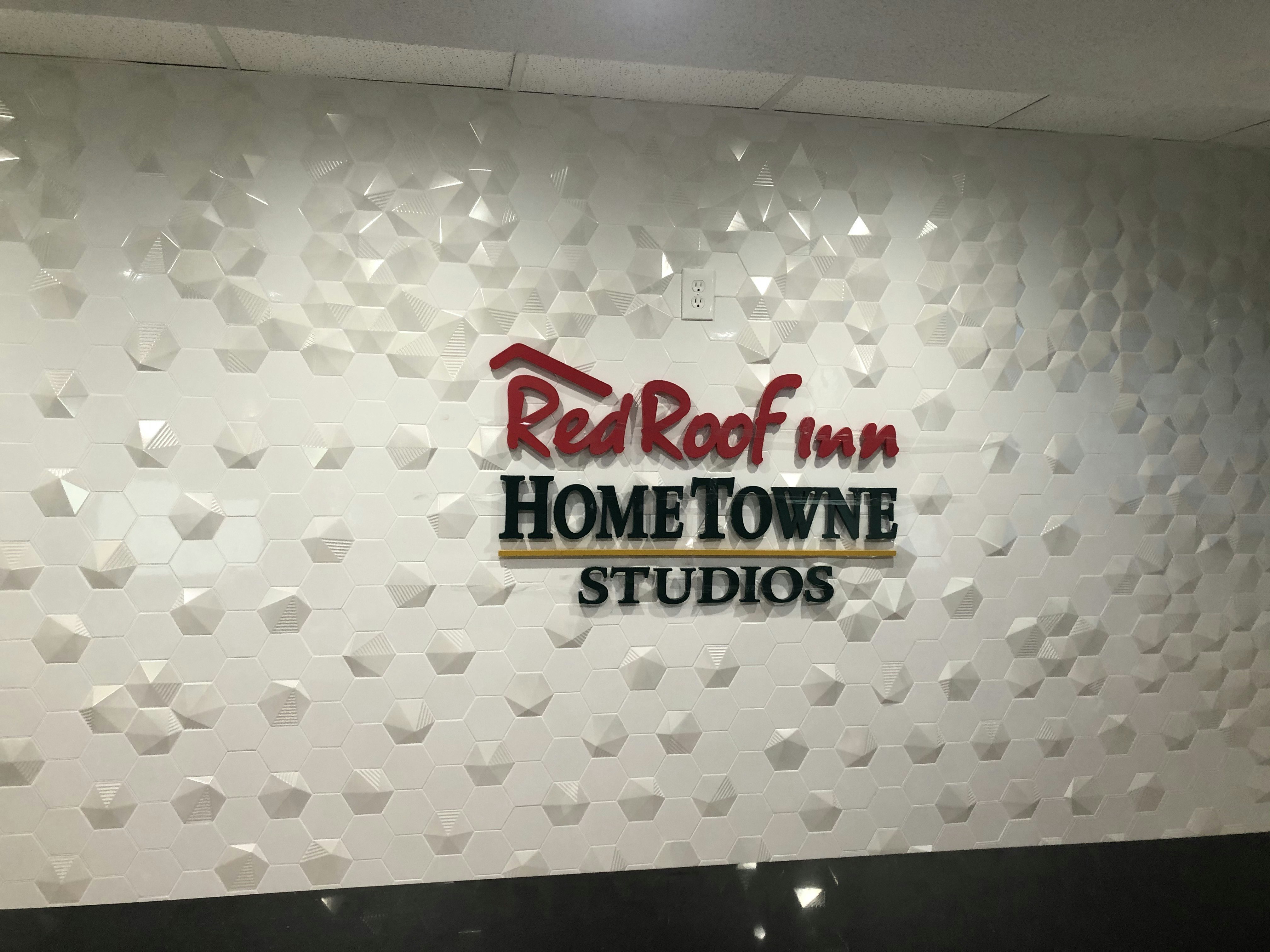 HomeTowne Studios by Red Roof Bordentown - McGuire AFB 8/12