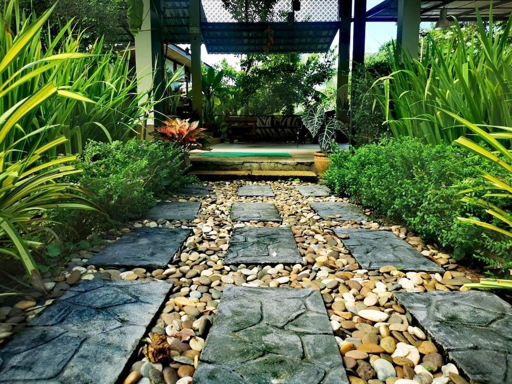 Chomphu Resort Khaolak 15/35