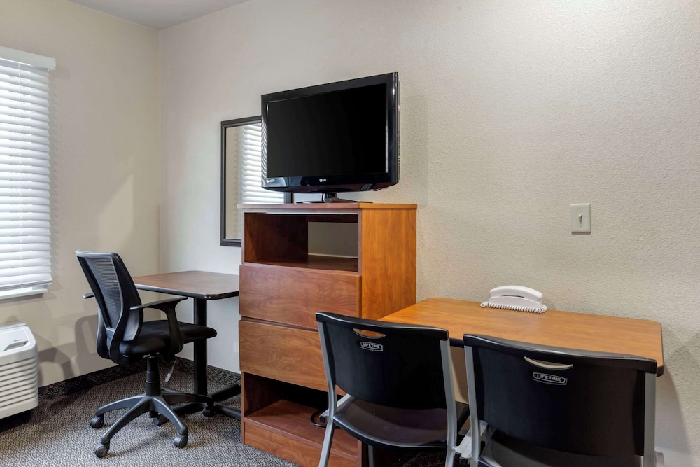 WoodSpring Suites Raleigh Garner 7/15