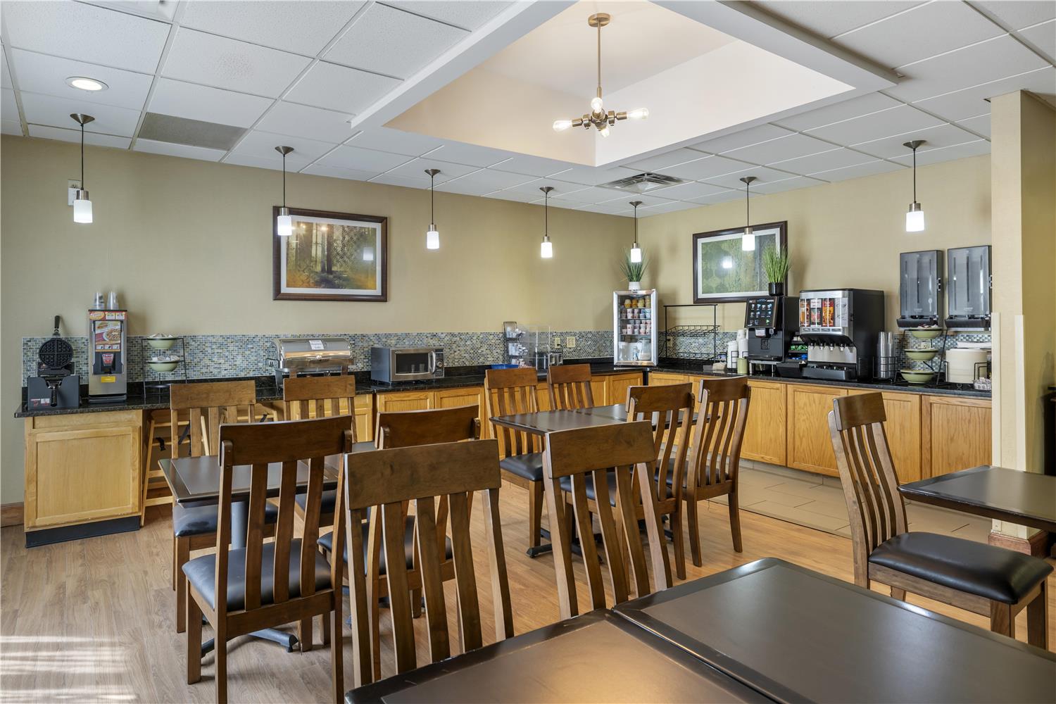 Best Western Plus University Inn 15/19