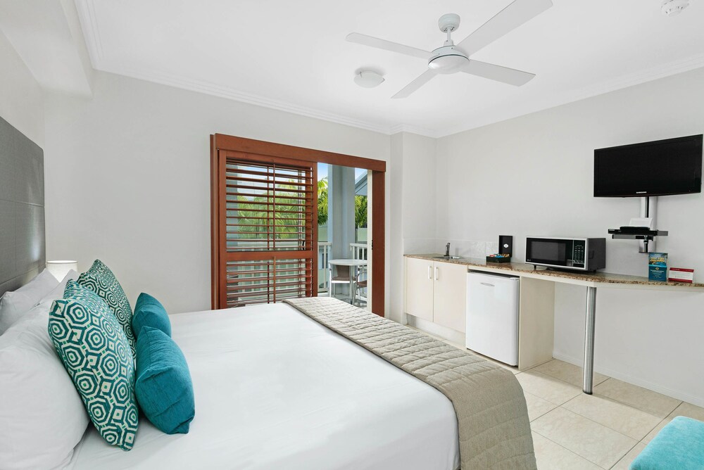 Mantra Aqueous Port Douglas 21/62