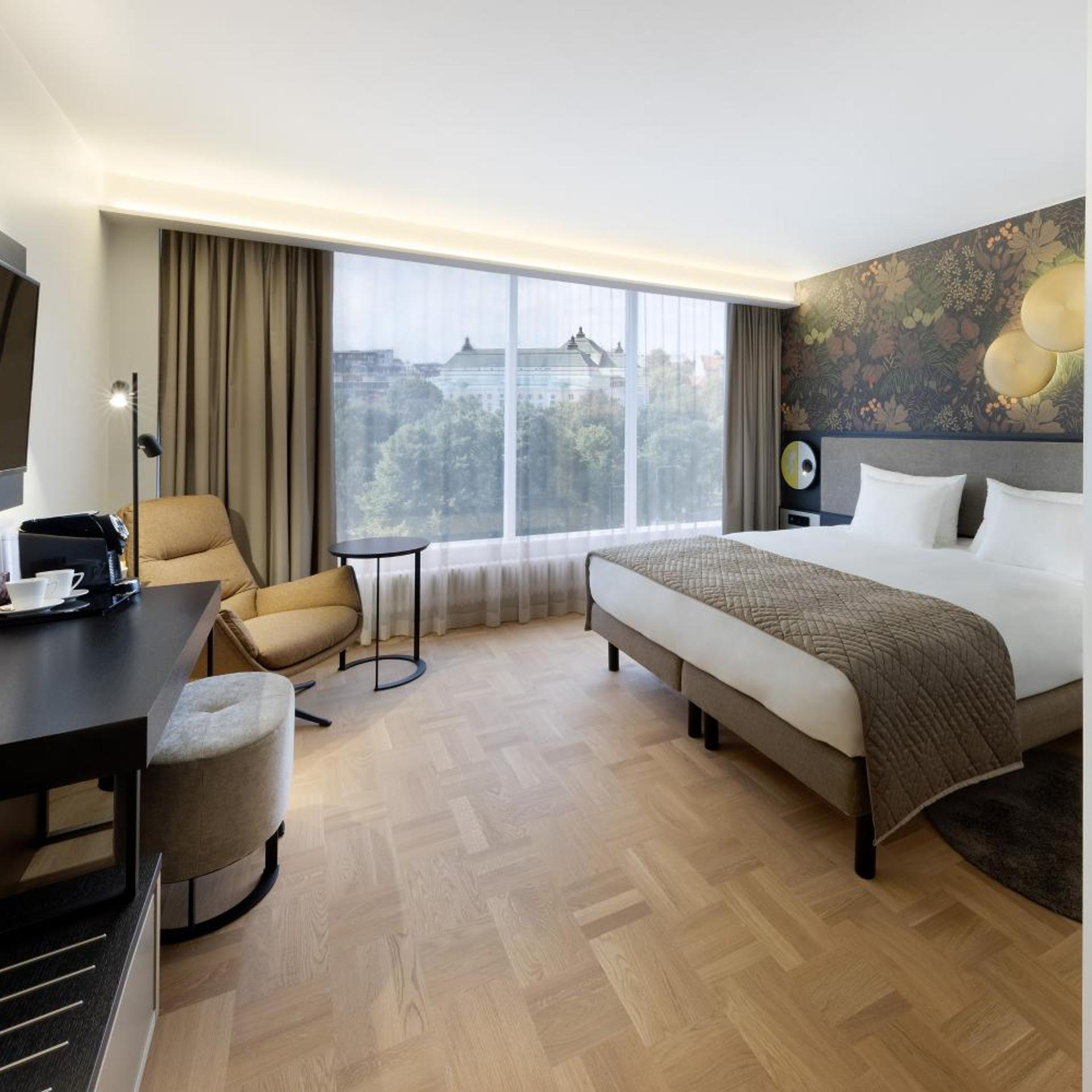 Superior, King Bed