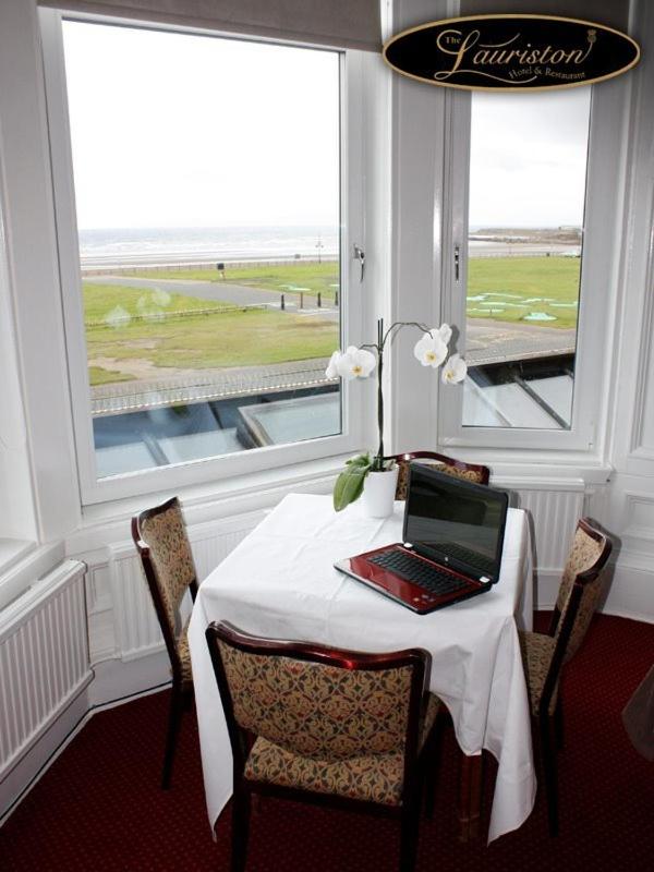 Lauriston Hotel 20/23