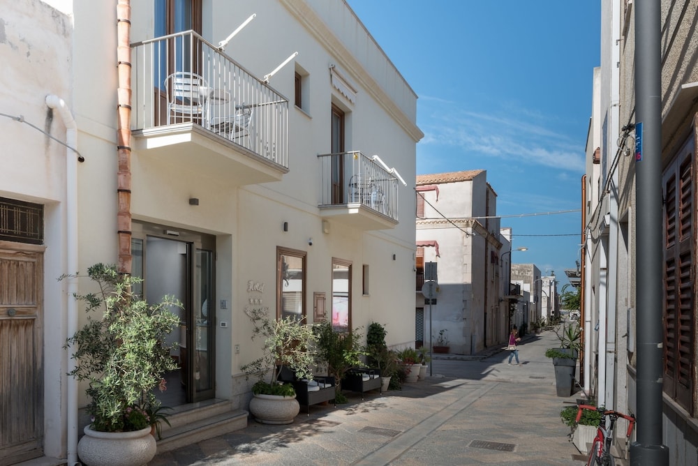 Hotel Biancolilla 29/40