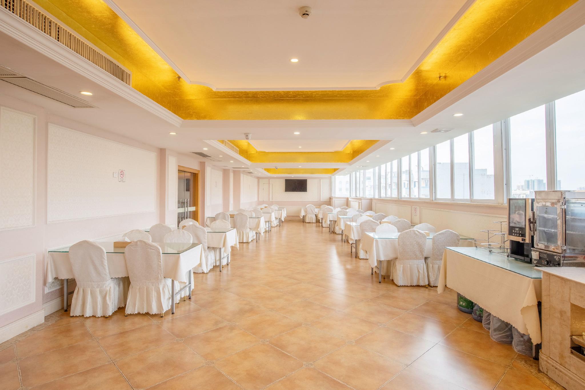 Vienna International Hotel (Huizhou Jiangbei Sanxin) 48/58