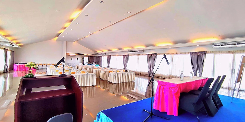 Gazebo Resort Pattaya 88/90