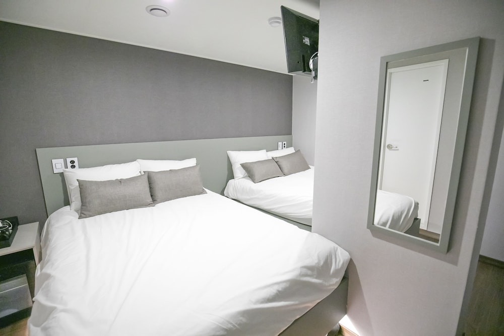 Philstay Myeongdong Station - Hostel 27/66