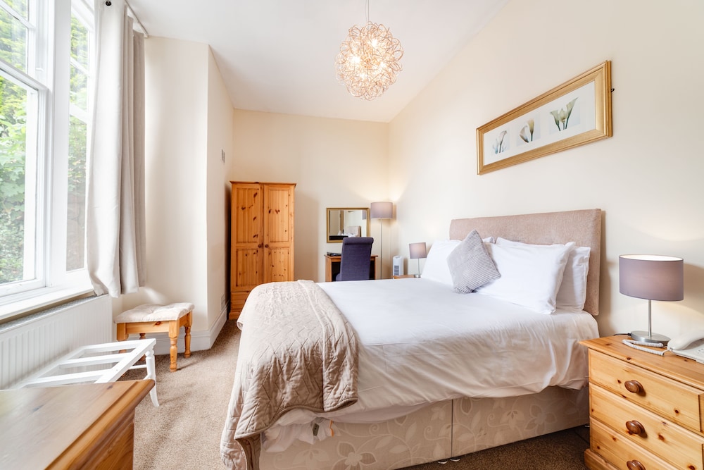 The Mount Pleasant Hotel 13/50