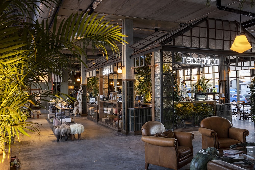The Greenhouse Hotel 26/42