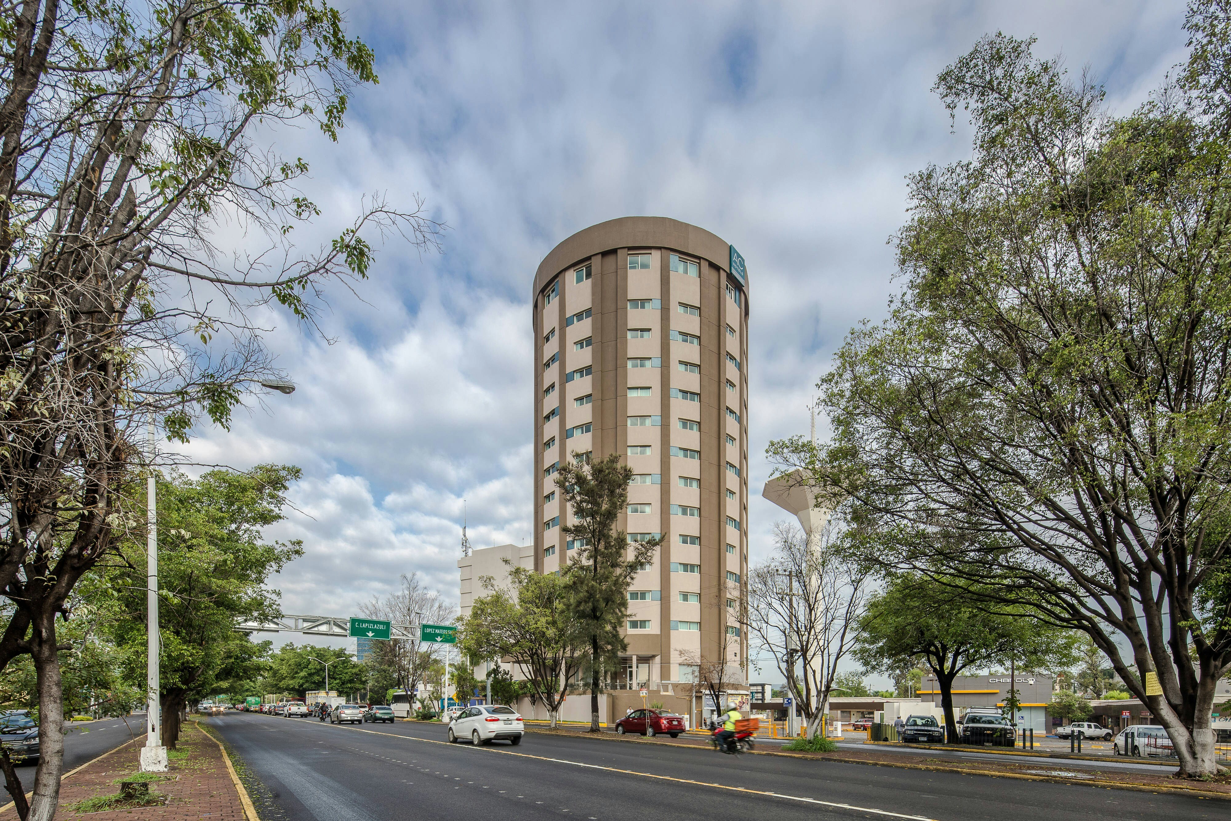AC Hotel by Marriott Guadalajara Expo 24/25
