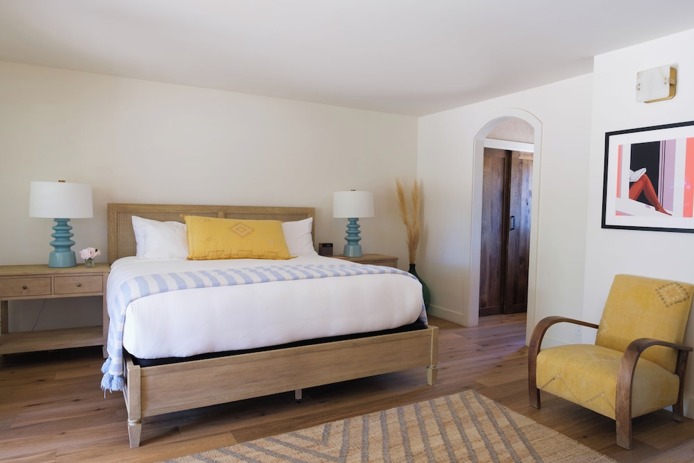 غرفة ديلوكس بسرير كينج