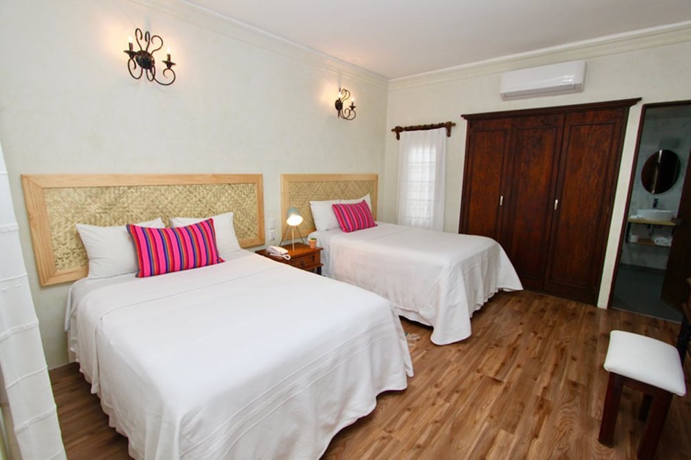 Hotel Trebol 25/59