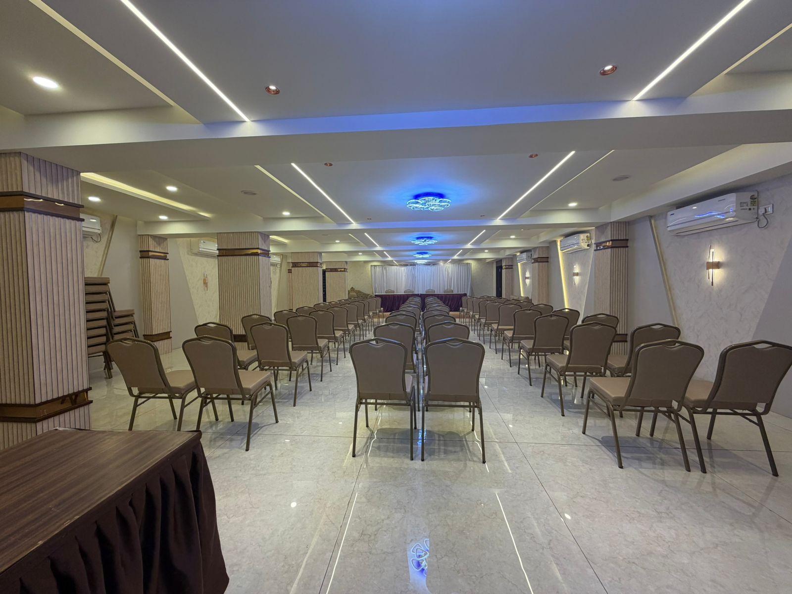 Alcott Hotel & Resorts 27/34