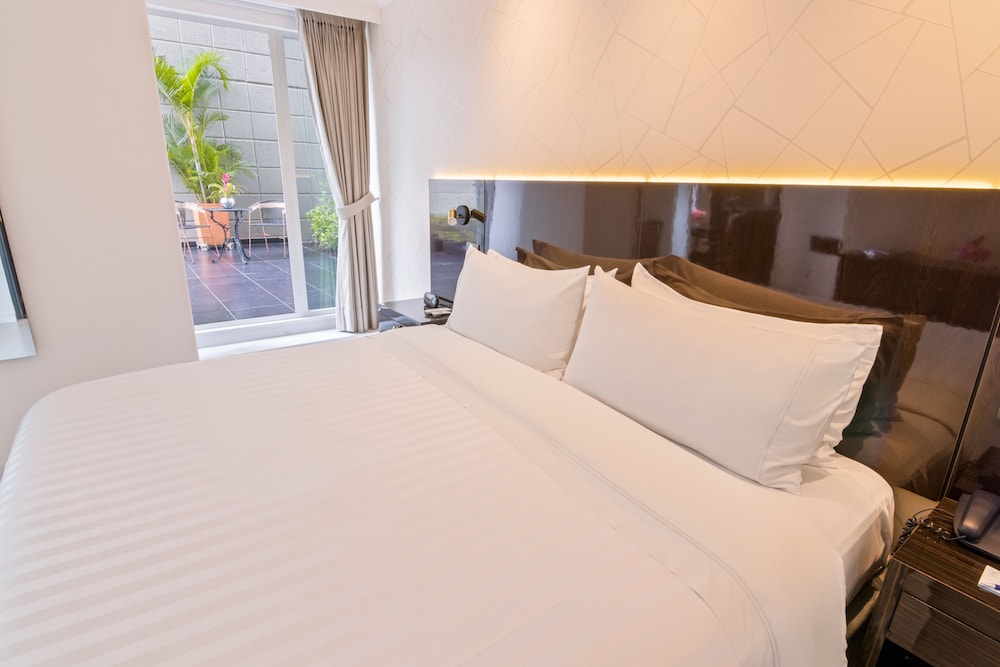 CLASSIC, KING BED