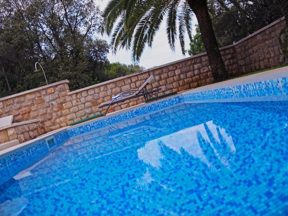 Villa Franica 21/50