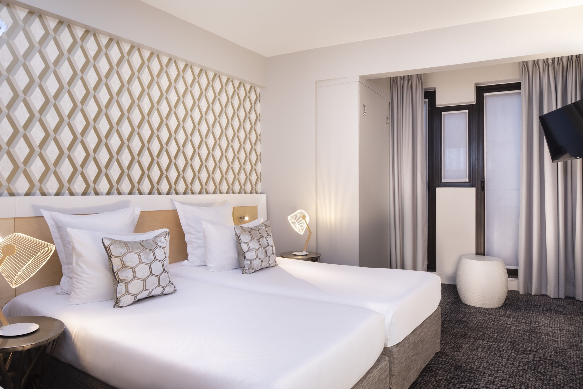 ROOM, TRIPLE