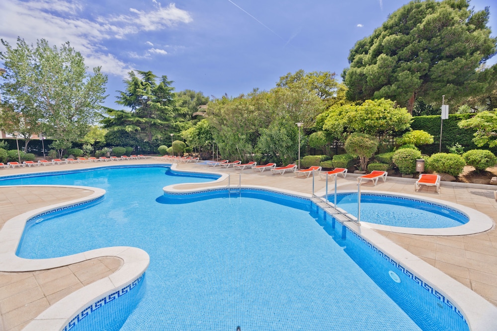 Aparthotel GHT Tossa Park 25/50
