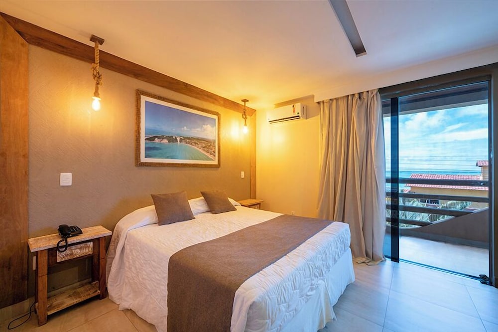 SUPERIOR, TRIPLE, SEA VIEW