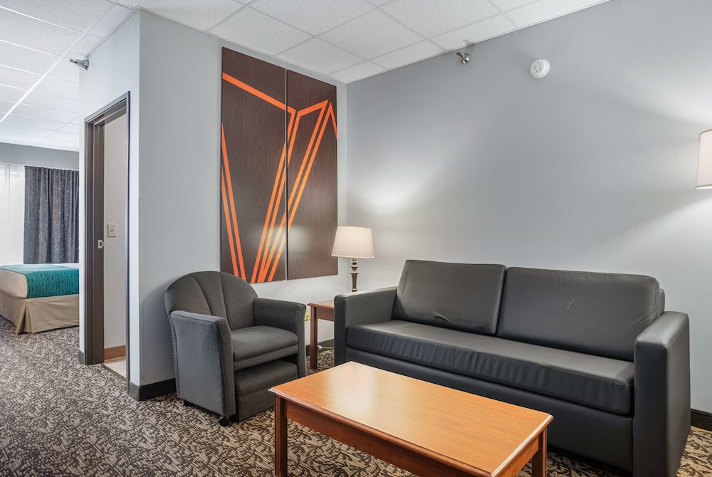 Elevation Inn & Suites, Trademark Collection by Wyndham 17/27