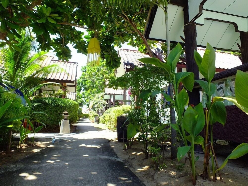 BLUE ANDAMAN LANTA RESORT 57/71