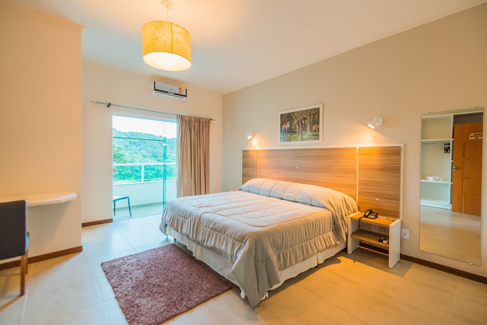 HOTEL FAZENDA DONA FRANCISCA 3/50