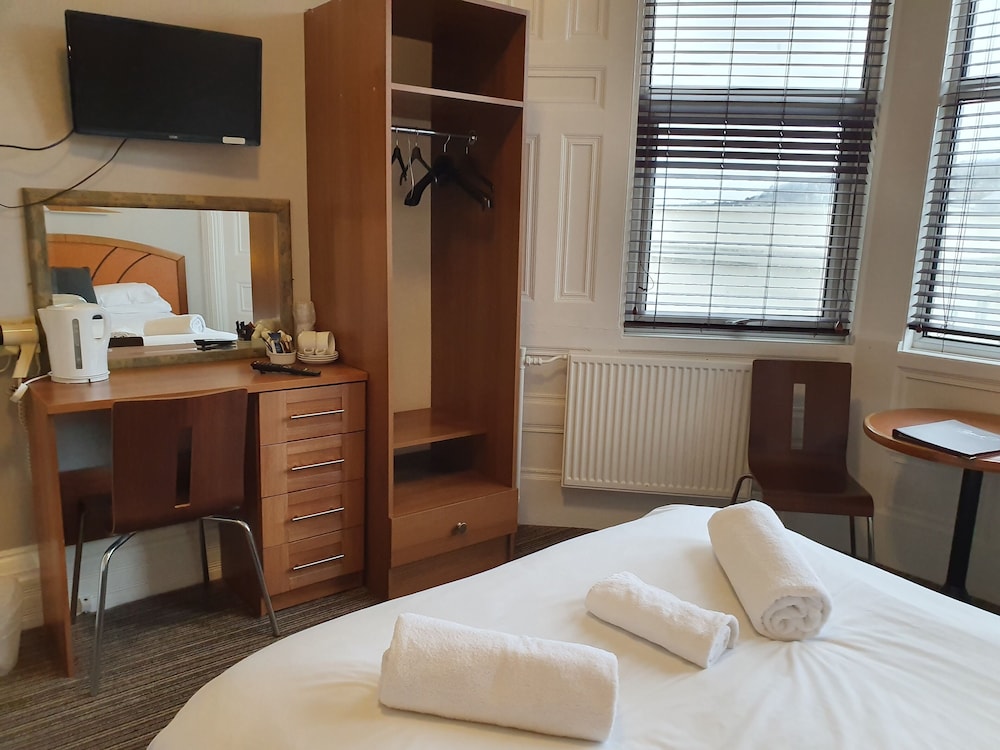 The York Hotel 23/49