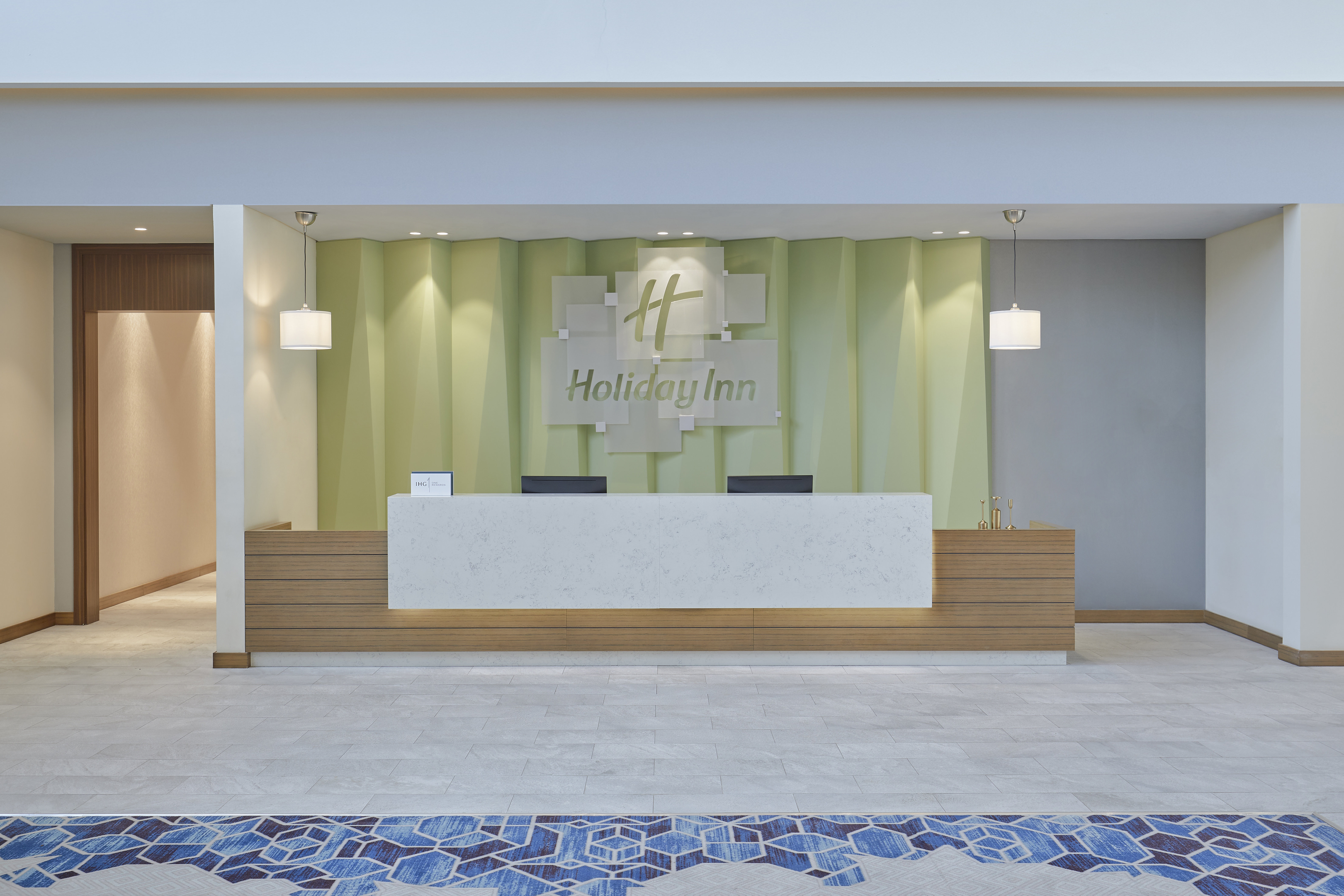 هوليداي إن آند سويتس - الجبيل(Holiday Inn & Suites Al Jubail) 7/72