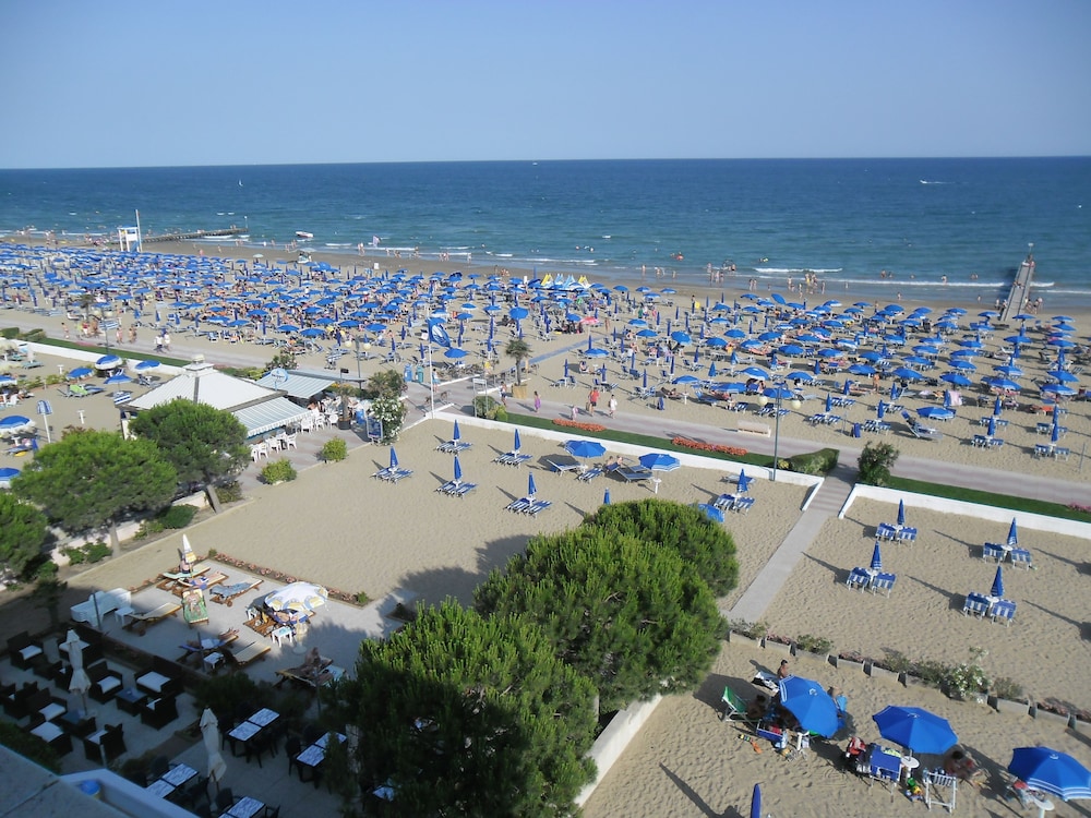 Hotel La Bussola 47/50