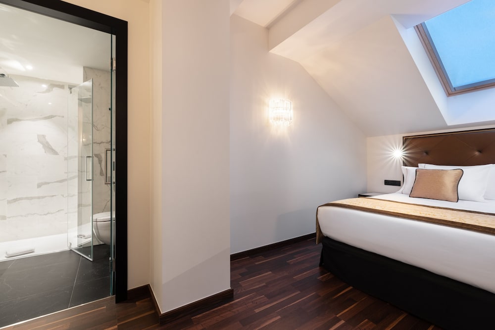 Aurea Legends by Eurostars Hotel Company 24/83