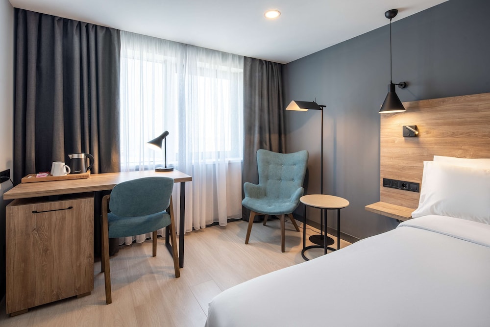 Radisson hotel Baku 26/80