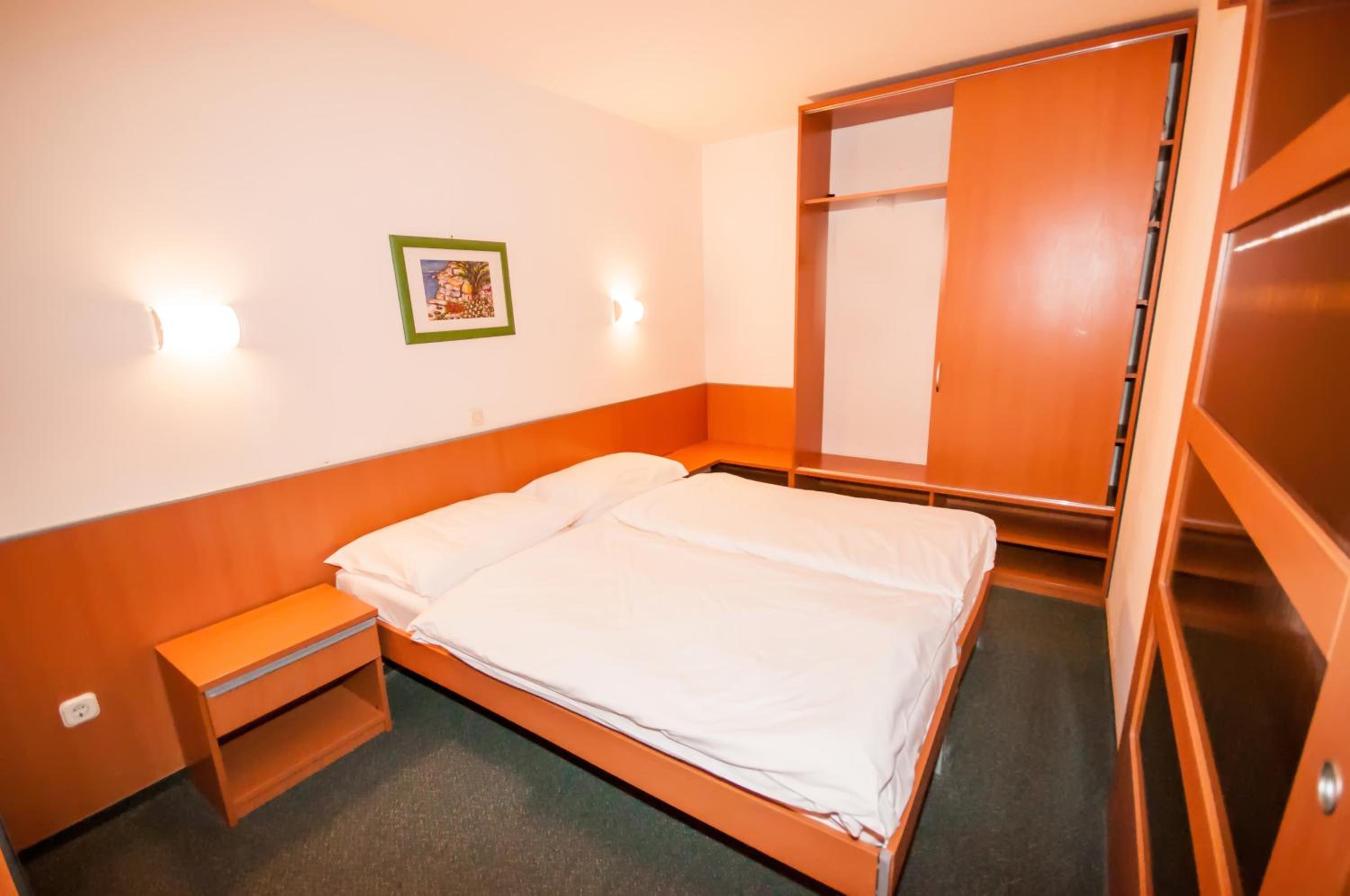 HOTEL AGAVA 12/49