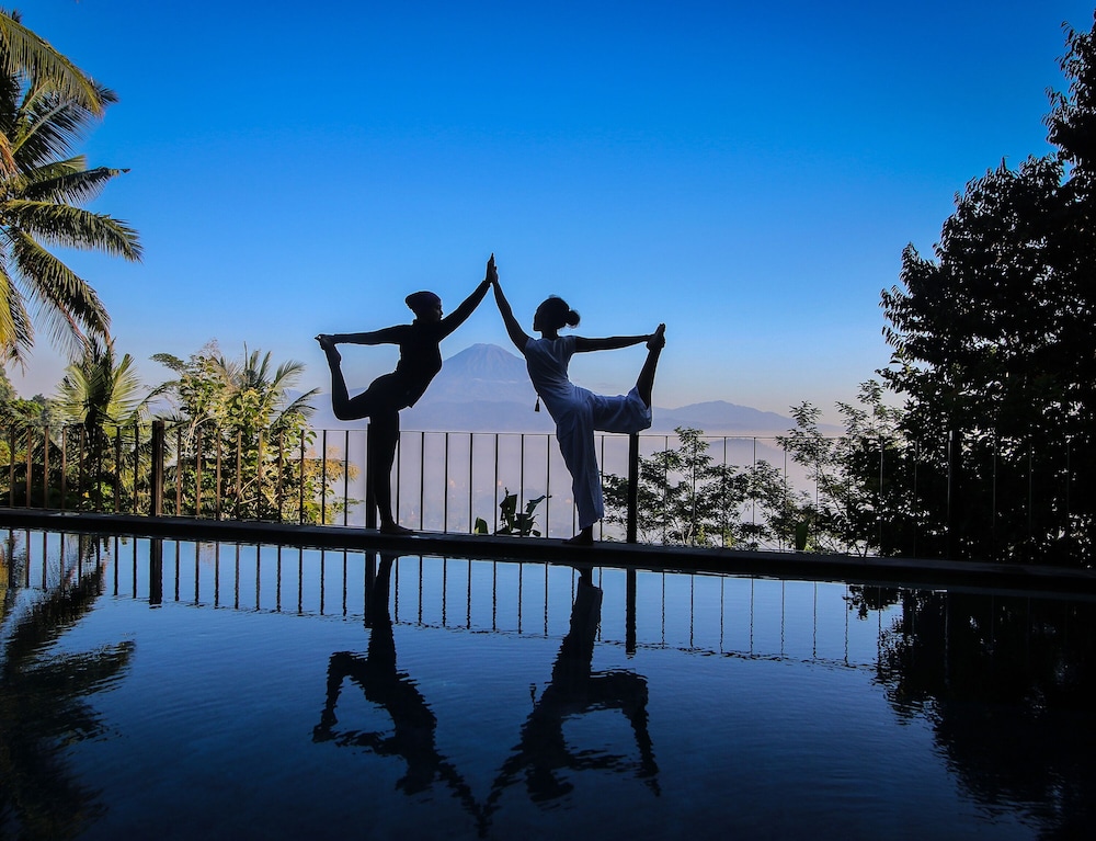Villa Borobudur Resort 11/83