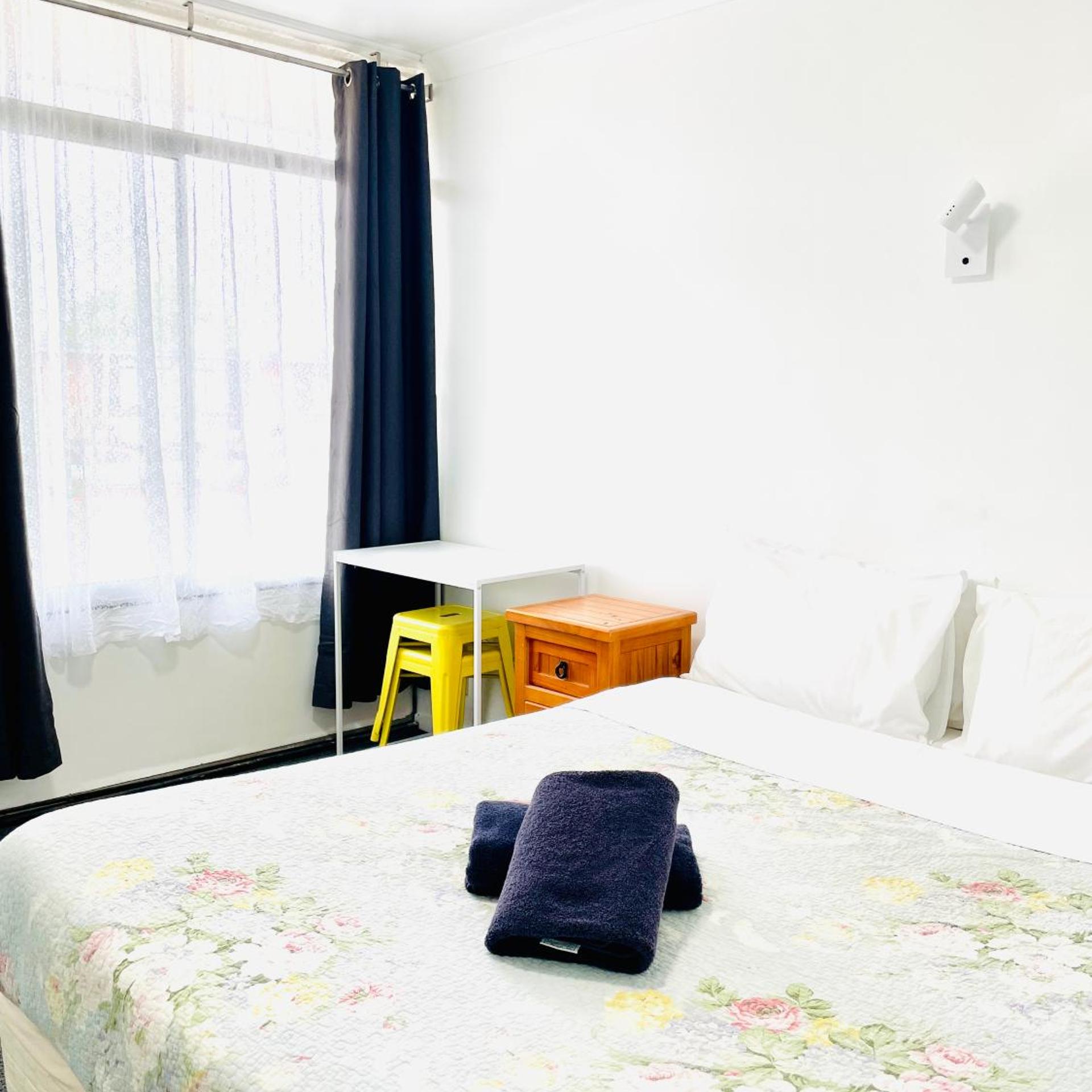 AVENUE MOTEL 12/49