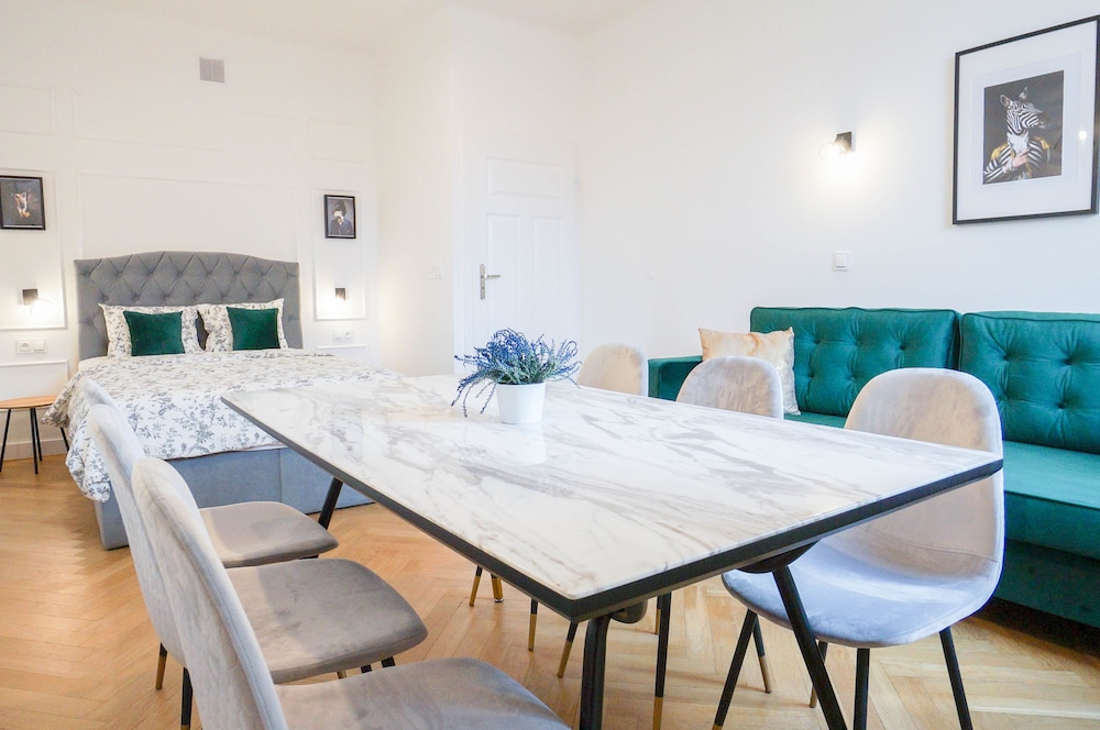 Aaa Stay Premium Apartments Old Town 37/50