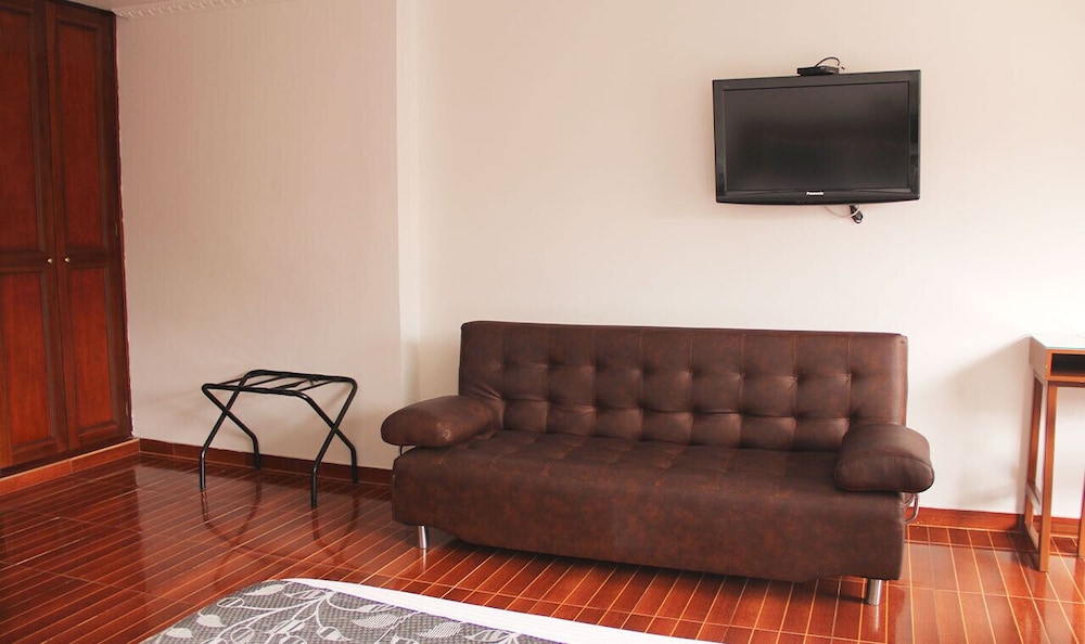 HOTEL SALITRE REAL(FORMERLY SALITRE RUGAL) 25/32