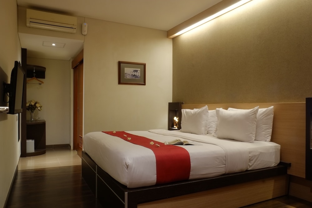Sukajadi Hotel, Convention and Gallery 11/27