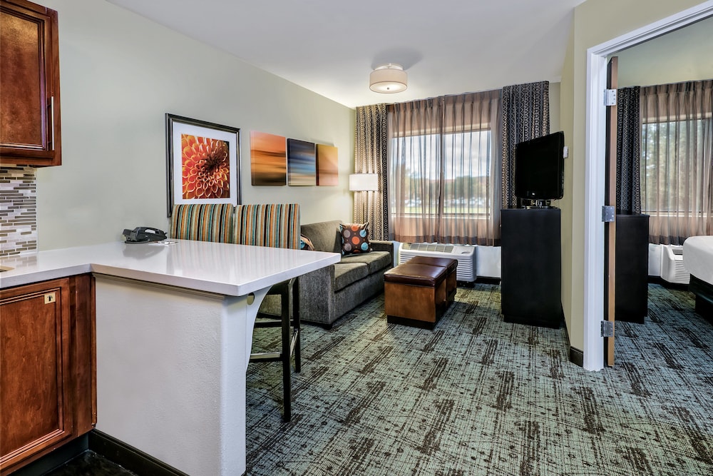Staybridge Suites Lubbock 37/60