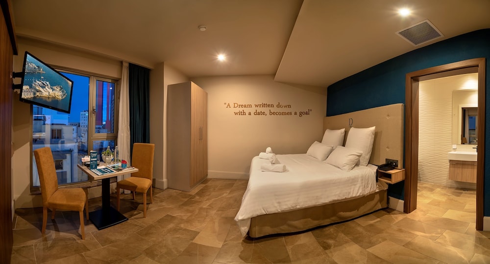DDREAM HOTEL 41/63